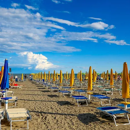 公寓 In Lignano 21760 *
